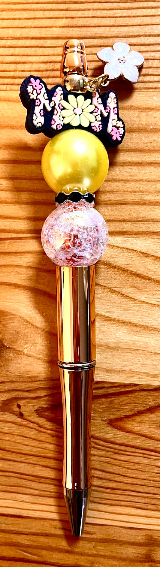 Mom Beaded Pen with Flower Charm